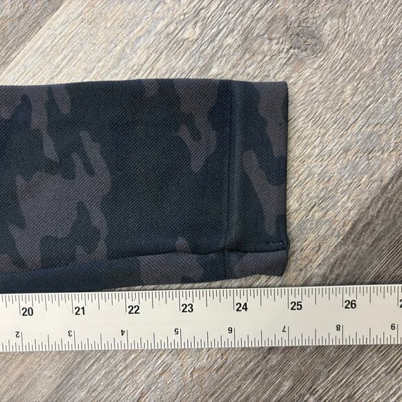 Spanx Look At Me Now Black Green Camo Womens S Stretch Seamless Yoga Leggings - Picture 6 of 10